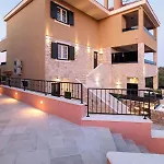 Teona Luxury With Jacuzzi And Terrace Sea View Apartman Sali