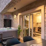 Apartament Teona Luxury With Jacuzzi And Terrace Sea View