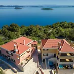 Teona Luxury With Jacuzzi And Terrace Sea View