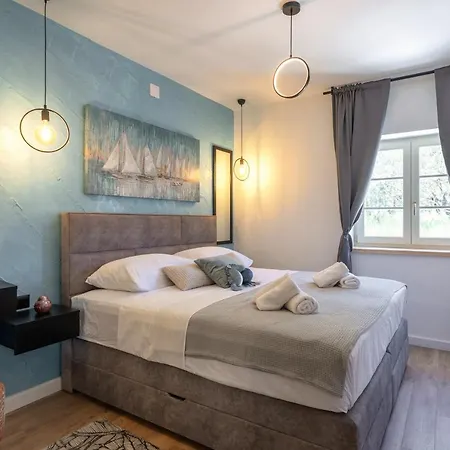 Apartment Teona Luxury With Jacuzzi And Terrace Sea View *