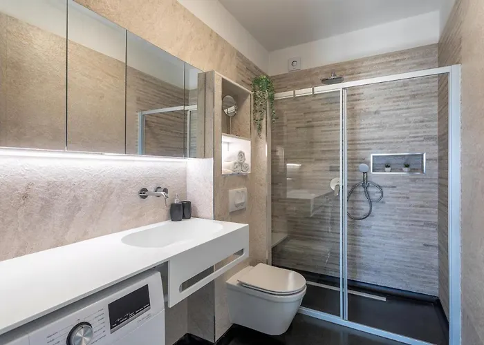 Teona Luxury With Jacuzzi And Terrace Sea View Сали