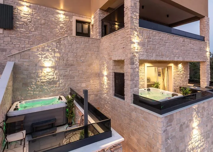Teona Luxury With Jacuzzi And Terrace Sea View * Сали