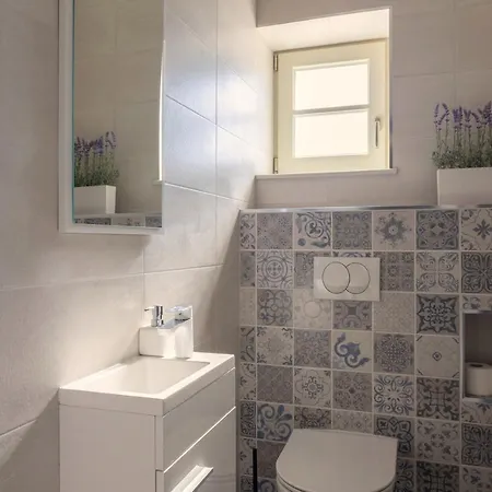 Teona Luxury With Jacuzzi And Terrace Sea View Apartman *