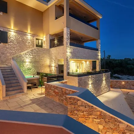 Teona Luxury With Jacuzzi And Terrace Sea View شقة