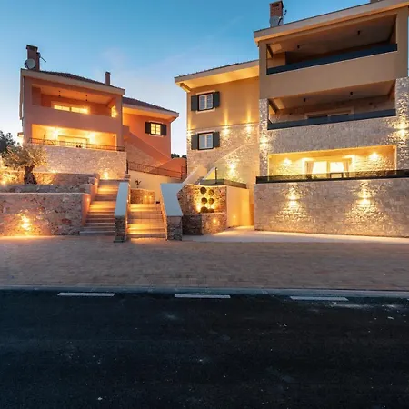 Teona Luxury With Jacuzzi And Terrace Sea View شقة *