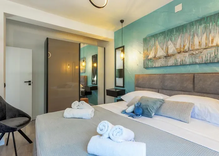 Apartamento Teona Luxury With Jacuzzi And Terrace Sea View *