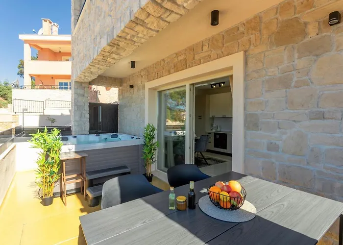 Teona Luxury With Jacuzzi And Terrace Sea View *