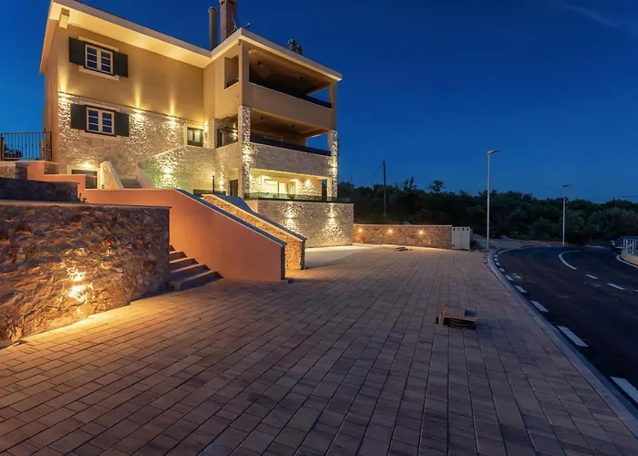 Teona Luxury With Jacuzzi And Terrace Sea View