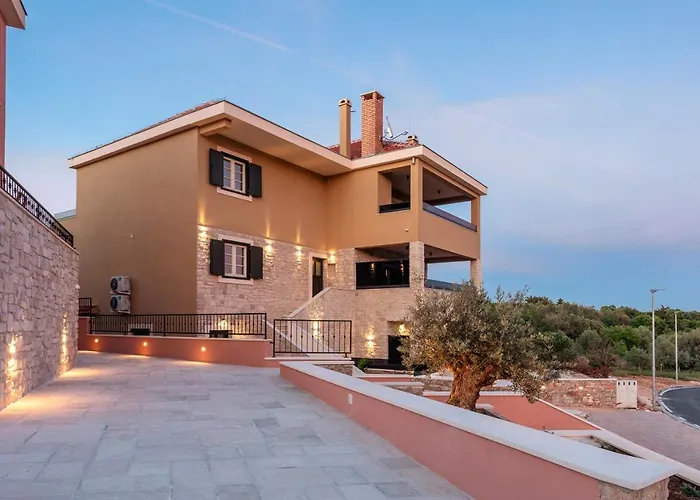 Teona Luxury With Jacuzzi And Terrace Sea View Sali